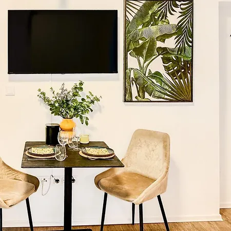 Luna - Balkon - Kueche - Self Checkin - Parkplatz Passau