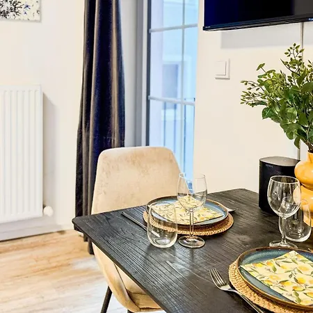 Apartman Luna - Balkon - Kueche - Self Checkin - Parkplatz *